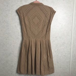 a loves a Dress Medium Eyelet pleated